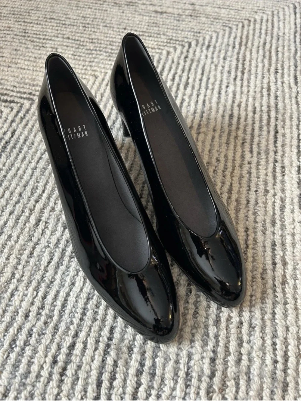 Stuart Weitzman Retro Chicster Patent Leather Pumps Women's Size 7.5 N Black